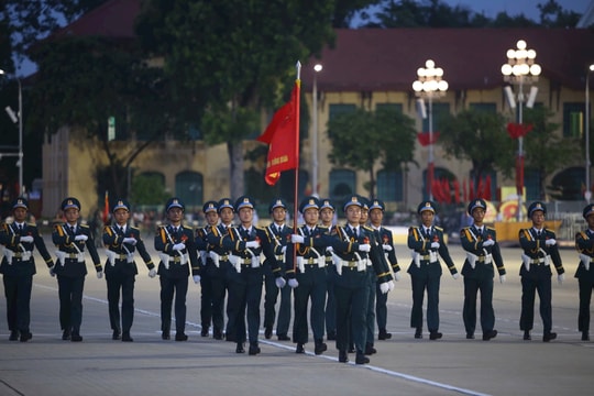 Những hình ảnh đầu tiên của các khối diễu binh trước giờ tổng hợp luyện