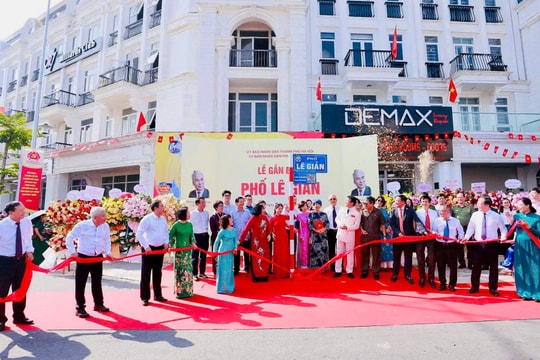 Hà Nội: Gắn biển tên phố Lê Giản và Bạch Thành Phong