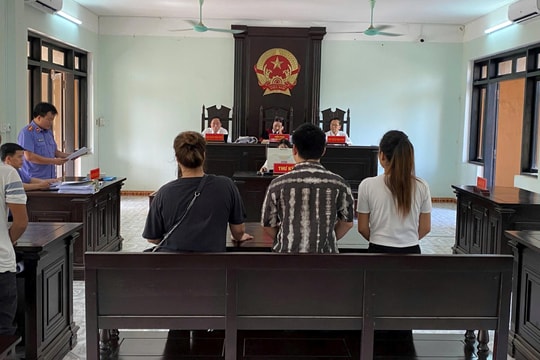 Tuyên án các bị cáo trong đường dây đánh bạc qua mạng