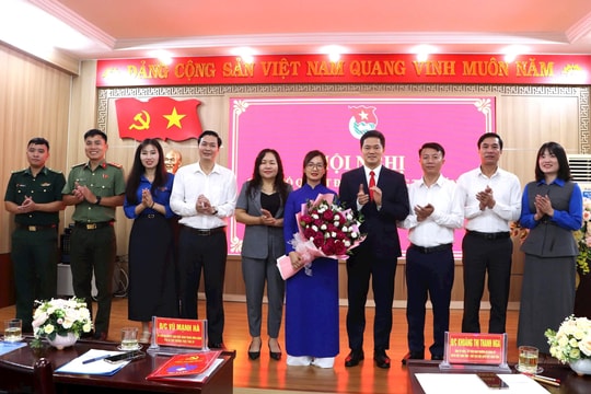 Lai Châu: Công bố quyết định về công tác cán bộ