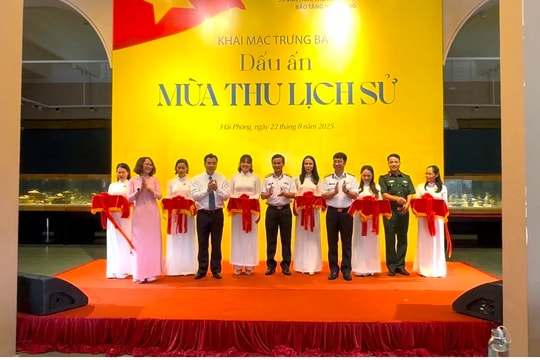 Hải Phòng khai mạc trưng bày “Dấu ấn mùa thu lịch sử”