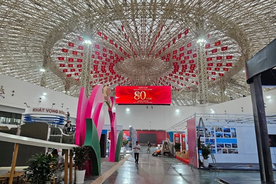 Bổ sung khu trưng bày đặc sắc tại Triển lãm thành tựu đất nước