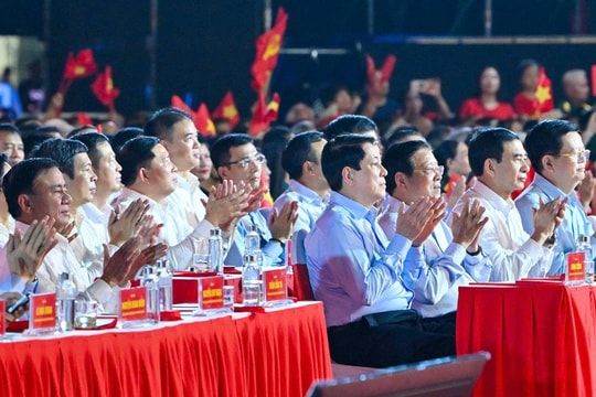 Cầu truyền hình “Thời cơ vàng”, kết nối những trang sử hào hùng và thời cơ, vận hội bước vào kỷ nguyên mới