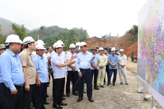 Tập trung máy móc, nhân lực để tăng tốc tiến độ 4 dự án cao tốc trọng điểm phía Bắc