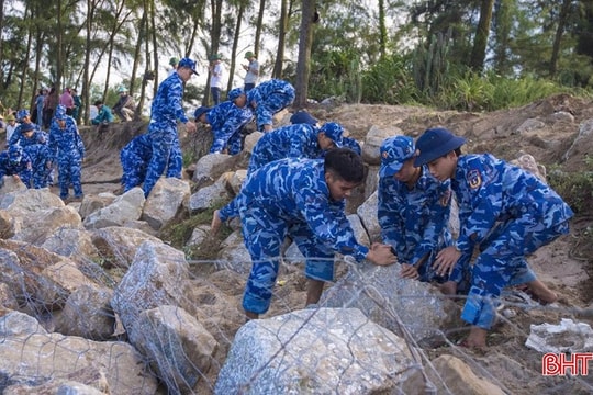 Thủ tướng chỉ đạo quyết liệt ứng phó bão số 5