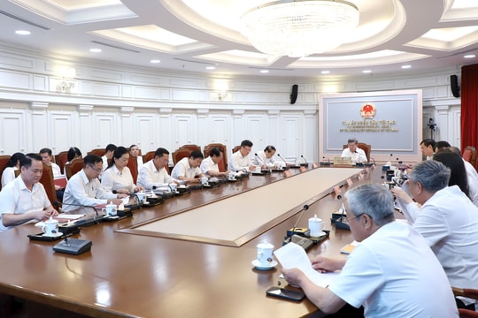 Chánh án Lê Minh Trí yêu cầu toàn ngành Tòa án triển khai giải pháp nâng cao hiệu quả công việc