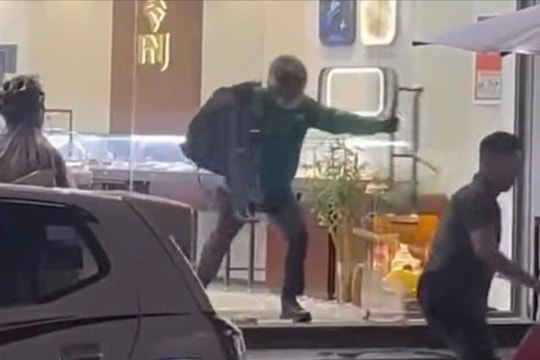 Táo tợn cướp tiệm vàng tại Đà Nẵng