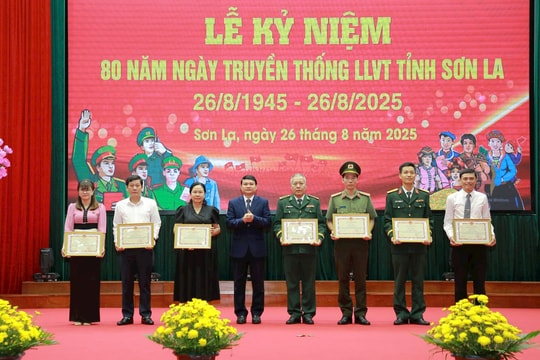 Sơn La: Tặng Bằng khen cho tập thể, cá nhân lực lượng vũ trang