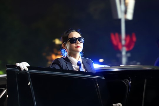 Những "bông hồng thép" rạng rỡ tại lễ diễu binh