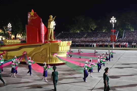 Những hình ảnh ấn tượng tại buổi sơ duyệt diễu binh cấp Nhà nước