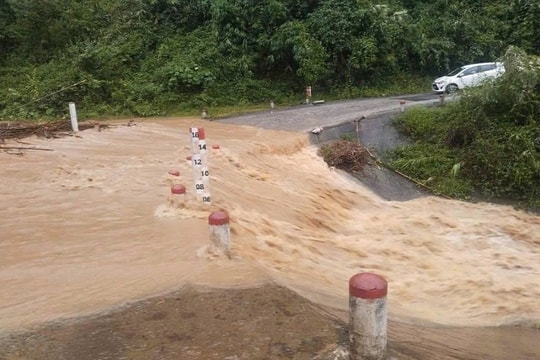 Phú Thọ: Bão số 5 gây thiệt hại nặng, gần 1.400 người phải sơ tán