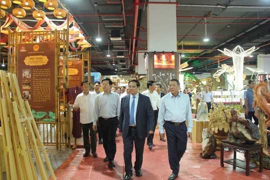 Đã sẵn sàng cho ngày khai mạc Triển lãm 80 năm Thành tựu đất nước