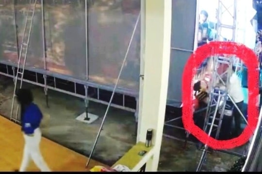 Nam sinh lớp 9 tử vong khi diễn văn nghệ, khởi tố một đối tượng