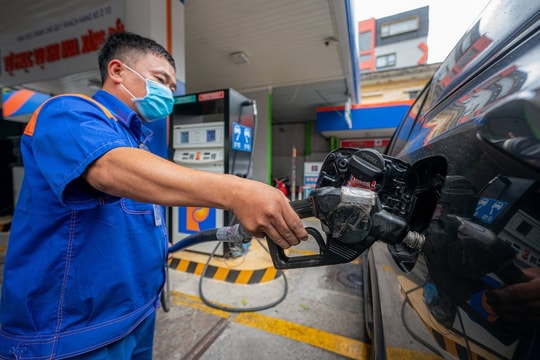 Giá xăng dầu đồng loạt tăng từ 15h ngày 28/8