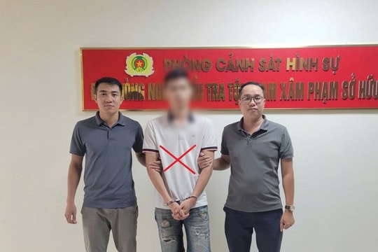 Nhân viên trộm cắp tài sản của quán, mượn xe của bạn mang đi bán