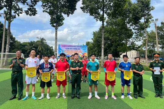 Sôi nổi giải bóng đá chào mừng kỷ niệm 80 năm Quốc khánh và 80 năm Ngày truyền thống TAND