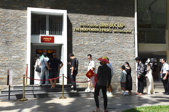 Du lịch TP.HCM thu gần 162.000 tỷ đồng trong 8 tháng