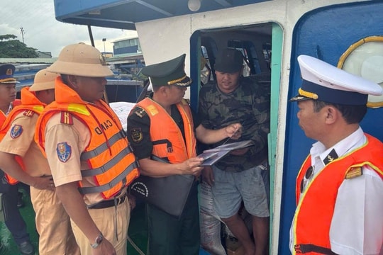 CSGT TP.HCM đồng loạt ra quân bảo đảm TTATGT dịp lễ 2/9