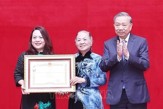 Tổng Bí thư Tô Lâm dự lễ truy tặng danh hiệu Anh hùng Lực lượng vũ trang nhân dân cho Thượng tướng Bùi Thiện Ngộ