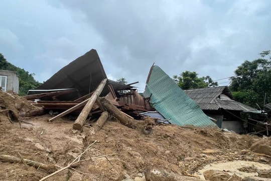 Hoàn lưu bão số 6 gây mưa lớn, một nữ sinh bị lũ cuốn tử vong