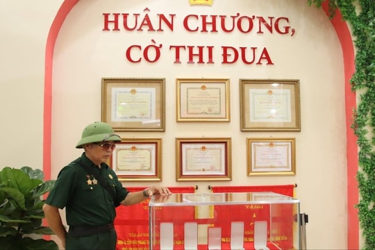 Vinh quang từ những tấm Huân chương