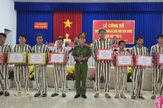 Trao cơ hội trở về cho người hoàn lương