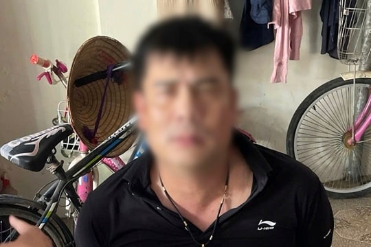 Bắt đối tượng truy nã nguy hiểm lẩn trốn tại nhà trọ