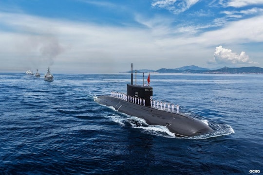 Phô diễn sức mạnh lực lượng vũ trang biển Việt Nam trong ngày Quốc khánh