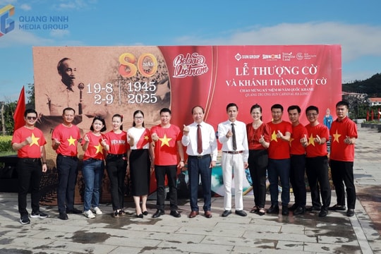 Khánh thành Cột cờ Quảng trường Sun nhân kỷ niệm 80 năm Quốc khánh