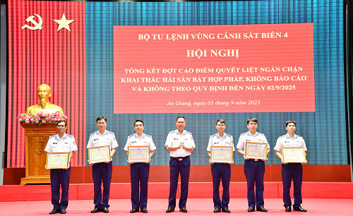 Vùng Cảnh sát biển 4 triển khai hiệu quả ngăn chặn khai thác IUU