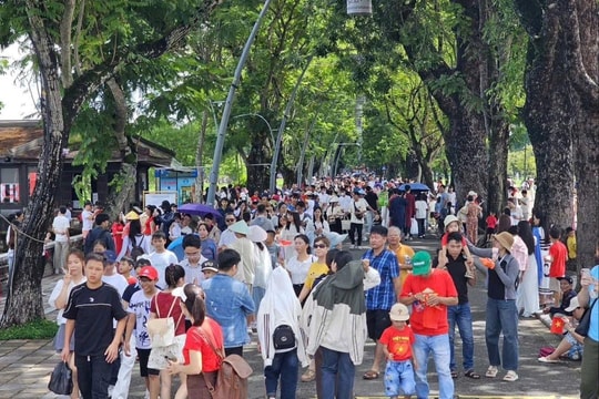 Huế đón gần 200.000 lượt khách dịp Quốc khánh 2/9