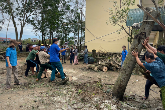 Bộ Giáo dục và Đào tạo yêu cầu khẩn trương khắc phục trường lớp, bảo đảm khai giảng năm học mới