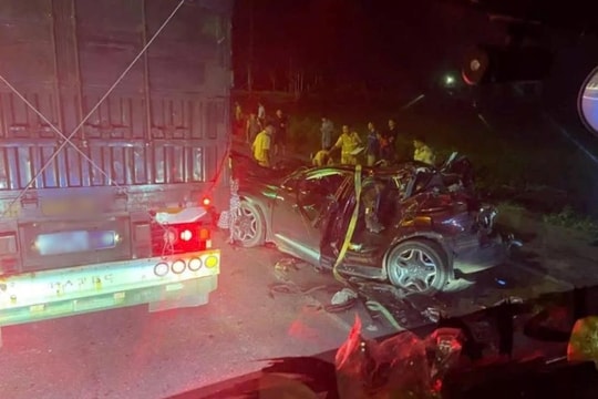 Va chạm giao thông liên hoàn khiến 3 người thương vong