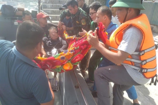 Kịp thời cứu nạn ngư dân bị tai biến trên biển Cô Tô