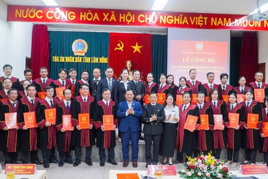 TAND tỉnh Lâm Đồng trao quyết định bổ nhiệm, bổ nhiệm lại Thẩm phán