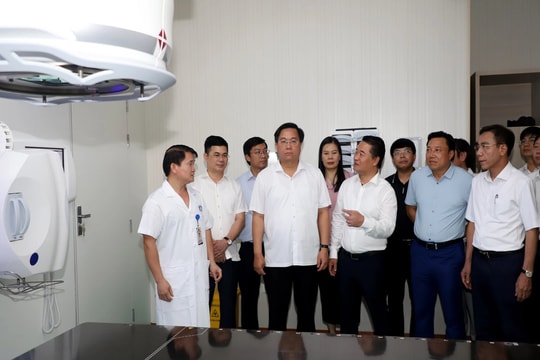 Tiếp tục đổi mới, nâng cao chất lượng khám chữa bệnh tại Phú Thọ