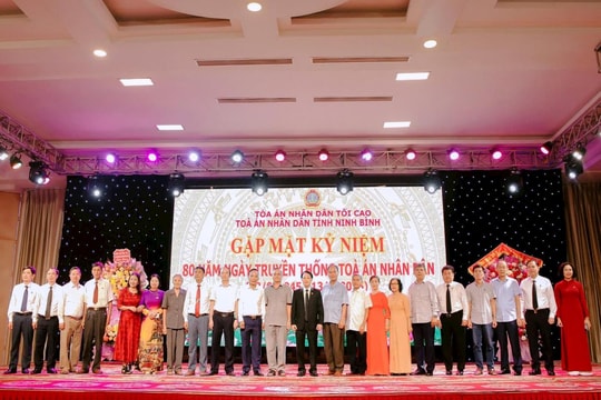 TAND tỉnh Ninh Bình tổ chức gặp mặt kỷ niệm 80 năm Ngày truyền thống TAND