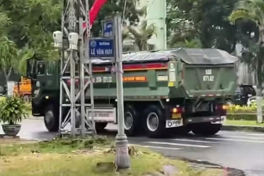 Đi ngược chiều trên đường cấm, tài xế xe ben bị phạt nặng