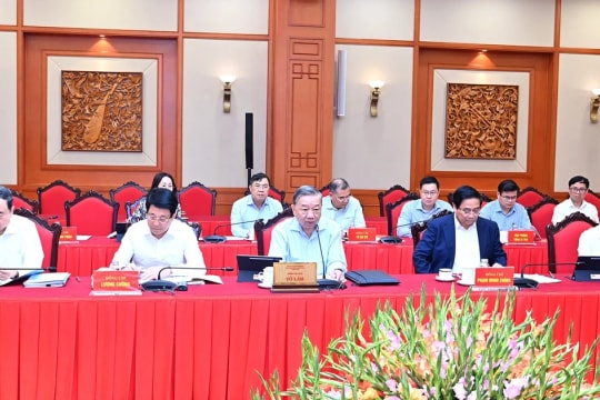 Tổng Bí thư Tô Lâm chủ trì cuộc làm việc của Bộ Chính trị với Ban Thường vụ Đảng ủy Công an Trung ương