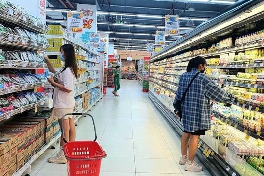 Tiêu dùng hàng hóa và dịch vụ tăng cao trong 8 tháng đầu năm 2025