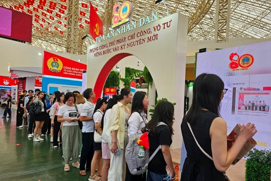 Triển lãm thành tựu Đất nước sắp bế mạc: Đề xuất khen thưởng xứng đáng các đơn vị tham gia