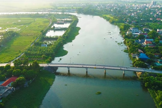 Cấm xe qua cầu Đáy, cầu Vạn để phục vụ thi công sửa chữa