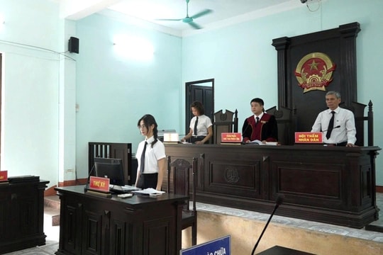 Xét xử 2 bị cáo mua bán ma túy qua mạng xã hội