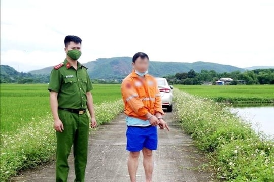 Đặt mua điện thoại rồi ra tay cướp khi nhân viên giao hàng