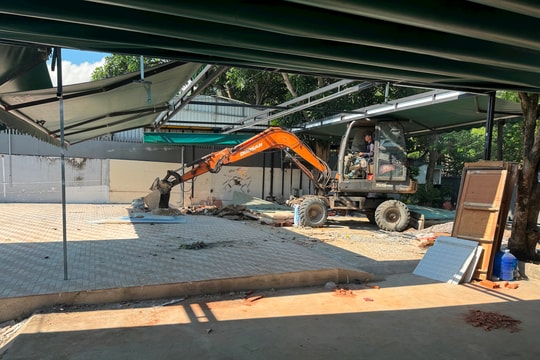 Cưỡng chế, tháo dỡ công trình xây dựng trái phép tại phường Quy Nhơn Nam