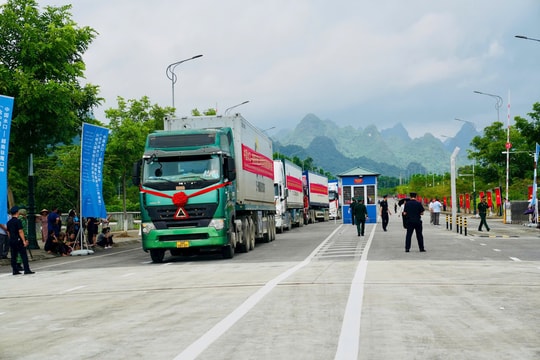 Nâng cấp cặp cửa khẩu Tà Lùng – Thủy Khẩu lên cửa khẩu quốc tế