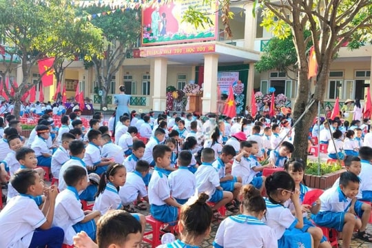 Hơn 800 giáo viên trong diện biệt phái ở Nghệ An