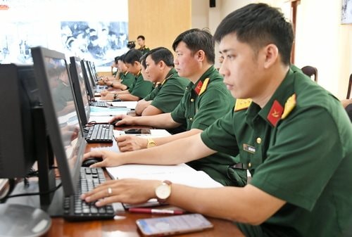 Tập huấn chuyển đổi số cho lực lượng vũ trang