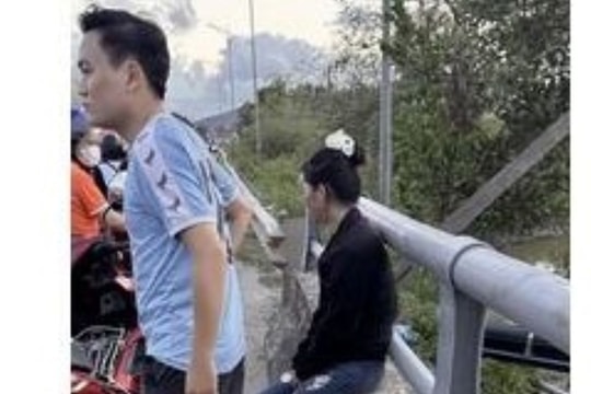 Ngăn chặn người phụ nữ có ý định nhảy cầu tự tử