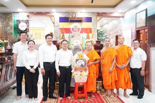 TP.HCM chúc mừng lễ Sen Dolta của đồng bào dân tộc Khmer